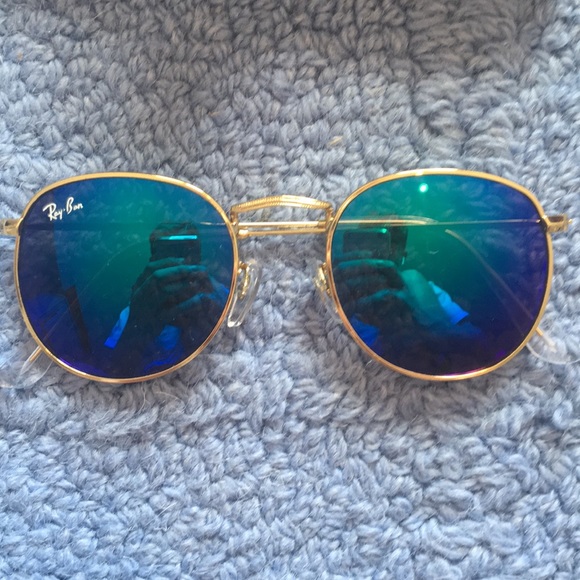 Brand New RayBans - Picture 2 of 4